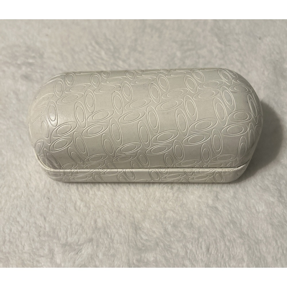Oakley White Clamshell Hard Sunglasses Case O's with Microfiber Lining Interior